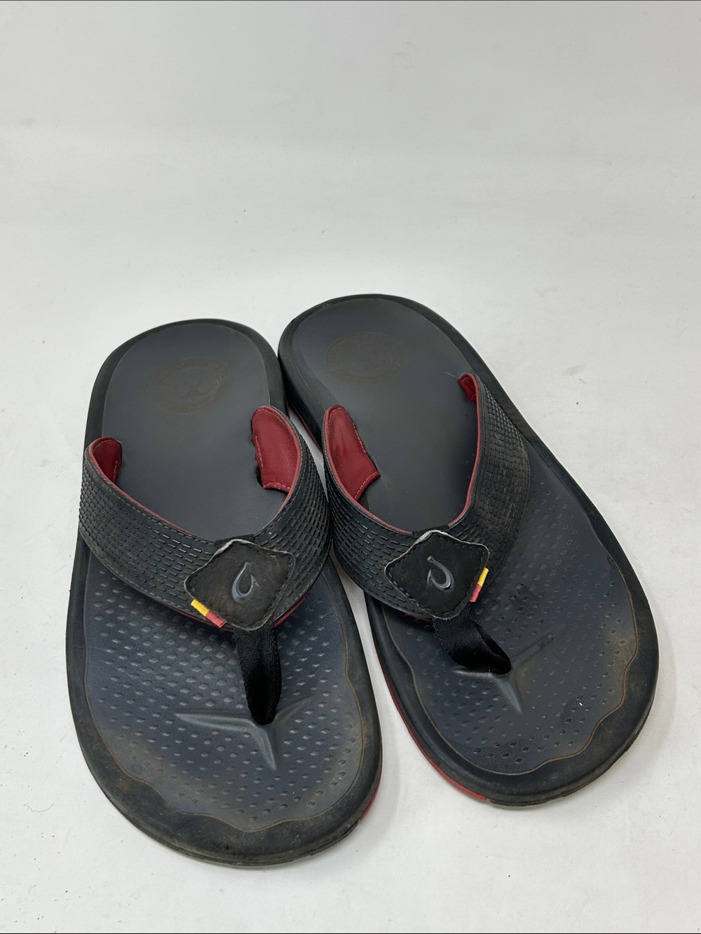OluKai Men's Flip Flop Sandals Men’s Lifeguard Association Size 12/12.5